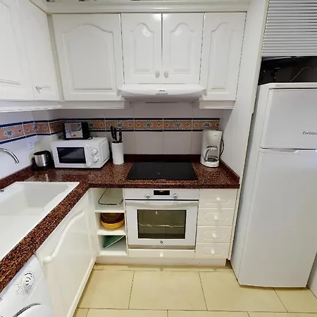 Putt By On Travel Apartment *
